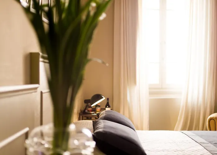 Arnobio Florence Suites